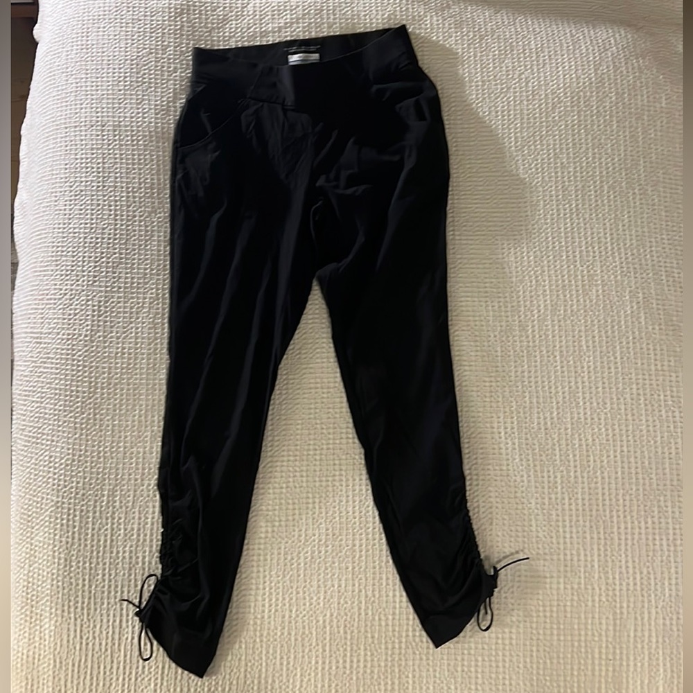 Black Columbia Lightweight Capris w Drawstring Bottoms, Size Small